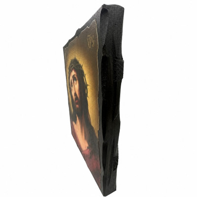 Icon of Jesus Christ in a crown of thorns on antique wood 21x29 cm Icon of Jesus Christ in a crown of thorns on antique wood 21x29 cm