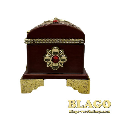 Wooden baptismal box, 9.5x13x9 cm