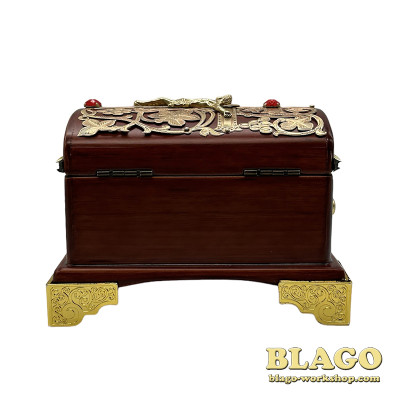 Wooden baptismal box, 9.5x13x9 cm