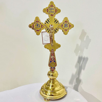 Крест напрестольный латунный на подставке 22х49 см
