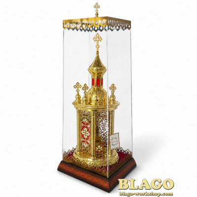 Altar-mounted talisman, lacquered, 7 Domes, red enamel, 25x25x58.5 cm