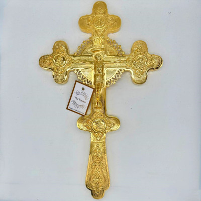 Yellow altar cross, 36x23 cm