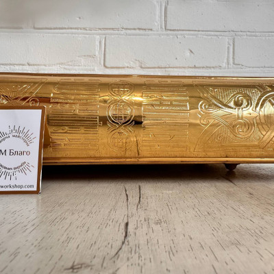 Евангелие в металлическом окладе 32х10х41,5 см на церковнославянском языке