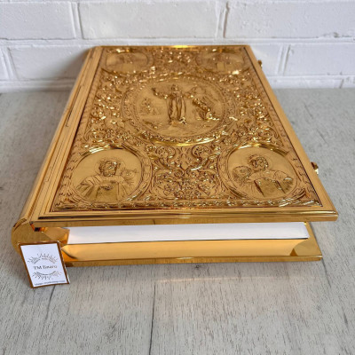 Євангеліє в металевому окладі на церковнослов'янській мові, 33х44 см