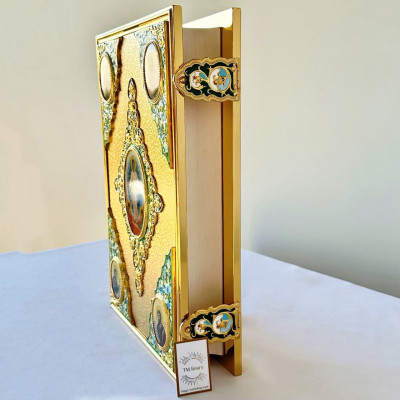 Святое Евангелие в металлическом окладе 32х42х10 см на церковнославянском языке