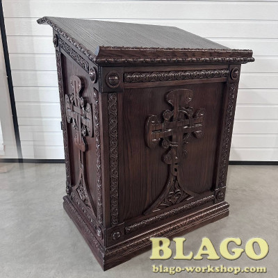  Аналой центральный (тетрапод) с резьбой коричневый, 83х75х100 см