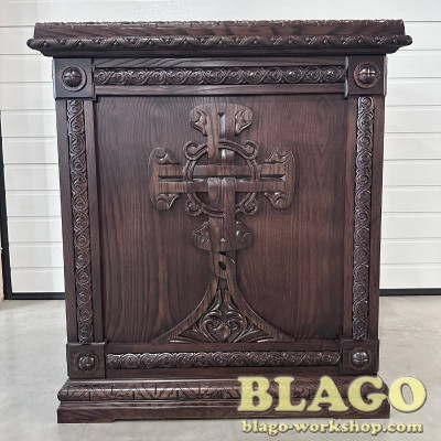  Аналой центральный (тетрапод) с резьбой коричневый, 83х75х100 см