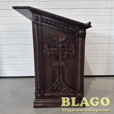  Аналой центральный (тетрапод) с резьбой коричневый, 83х75х100 см