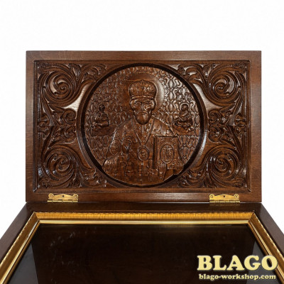 Ark for shrines with the icon of St. Nicholas the Wonderworker made of wood 39x25x11 cm
