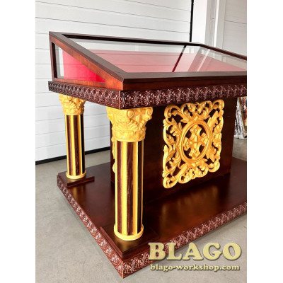 Wooden tomb with carved columns 140x90х110 cm 