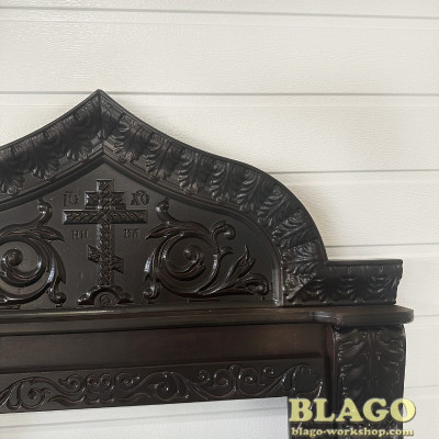 Кіот настінний дерев'яний різьблений для ікони, 89х167 см