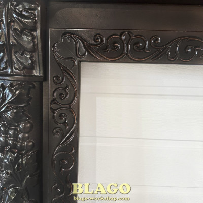 Кіот настінний дерев'яний різьблений для ікони, 89х167 см