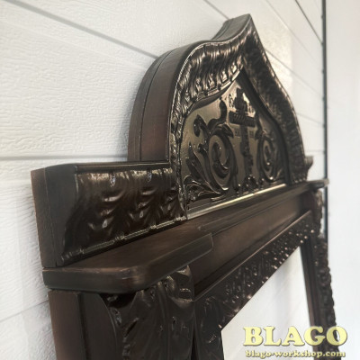 Кіот настінний дерев'яний різьблений для ікони, 89х167 см