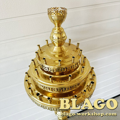 Three-tiered brass candlestick for 40 candles and 1 lamp, conical leg, 45x45x155 cm