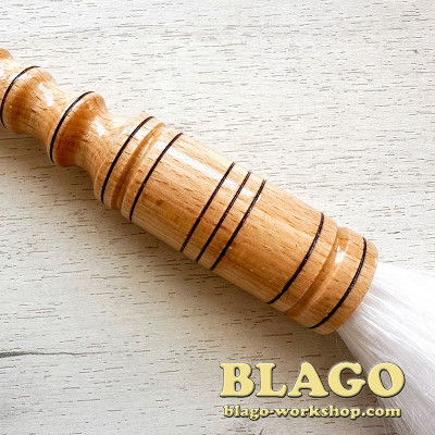 Large artificial pile with wooden carved handle, 50 cm