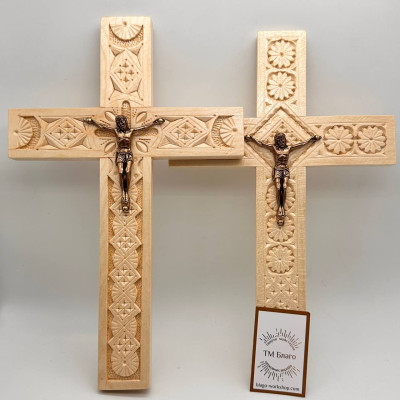 Table cross, wooden wall cross with a metal crucifix, 17x1.5x26 cm