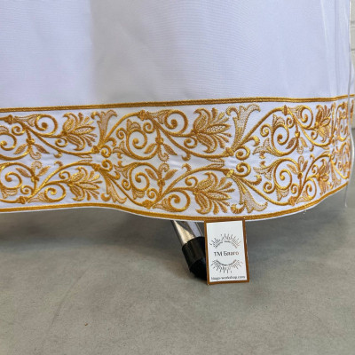 Підризник білий з вишивкою 156 см Підризник білий з вишивкою 156 см