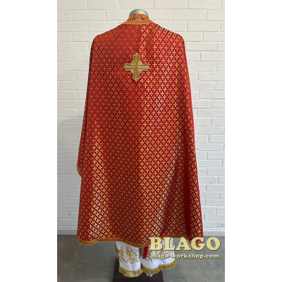 Clothing with a Greek cut of brocade