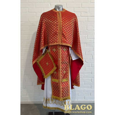 Clothing with a Greek cut of brocade