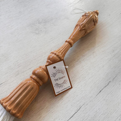  Sprinkler (artificial pile) large with a wooden handle, 46 cm