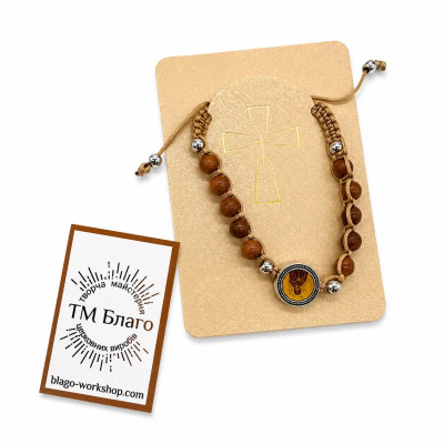 Braided bracelet with wooden beads and icon