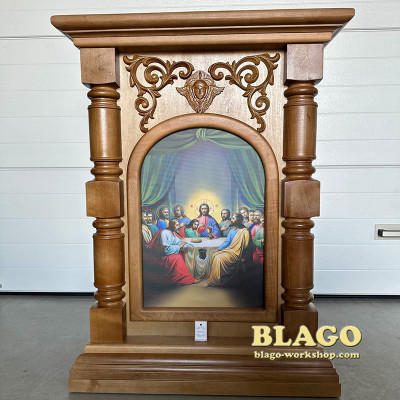 Престол деревянный (риза) с резьбой и иконами, 80х80х105 см