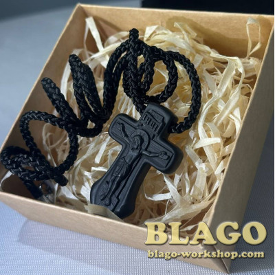 Крест нательный резной из мореного граба на плетеном шнурке, 5х3 см