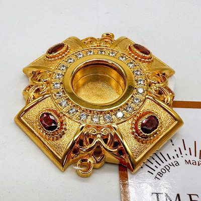 Мощевик металевий позолочений з вставками червоного та білого цирконію, 5 см