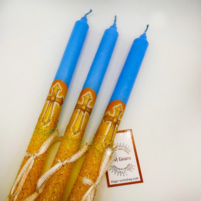 Patriotic candles with decor 
