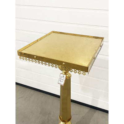 Подставка квадратная, 40х40х100 см