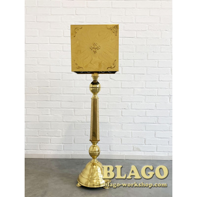 Icon stand, 38x46.5x127 cm