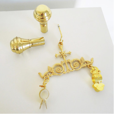 Gonfalon pendant with a cross, 17x22 cm