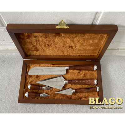 Liturgical spear set with wooden handles with cast fittings and engraving on a large and average copy in a wooden case