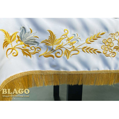 Tablecloth on the Altar with embroidery "Seraph" №1
