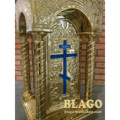 Аналой металевий з чеканкою (довгий прямий хрест), 45х45х110 см
