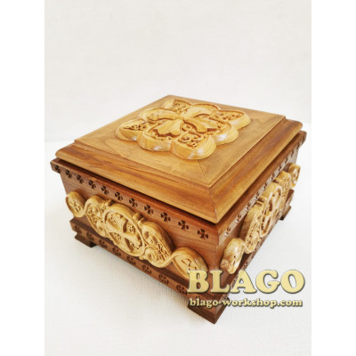 Ark for particles of holy relics wooden carved, 20x20x14 cm Ark for particles of holy relics wooden carved, 20x20x14 cm