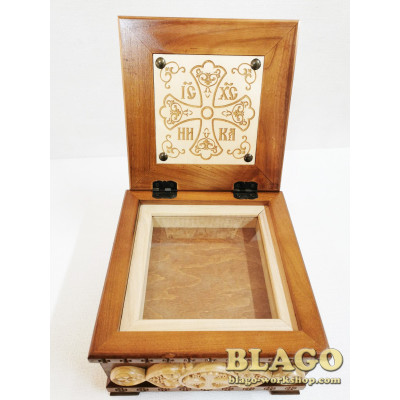 Ark for particles of holy relics wooden carved, 20x20x14 cm Ark for particles of holy relics wooden carved, 20x20x14 cm