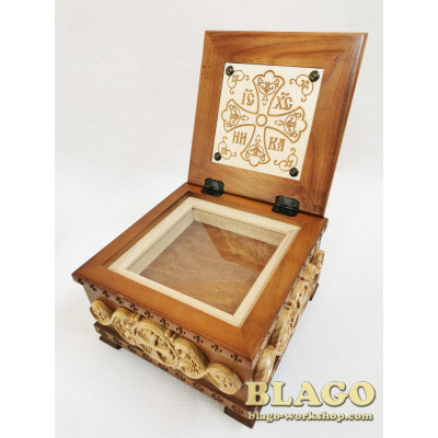 Ark for particles of holy relics wooden carved, 20x20x14 cm Ark for particles of holy relics wooden carved, 20x20x14 cm