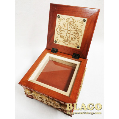 Ark for particles of holy relics wooden carved, 20x20x14 cm Ark for particles of holy relics wooden carved, 20x20x14 cm