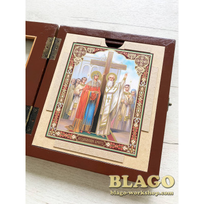 Open lectern case with glass (13 scenes), 29x33 cm