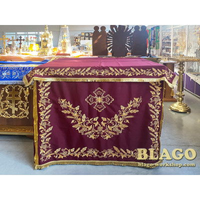 Скатертина та чохол на престол габардин з вишивкою №2, 150х150 см