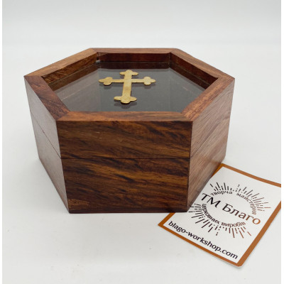 Wooden censer (casket), 9x9x5 cm Wooden censer (casket), 9x9x5 cm