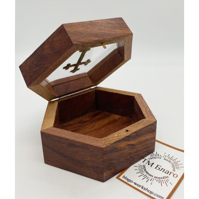 Wooden censer (casket), 9x9x5 cm Wooden censer (casket), 9x9x5 cm