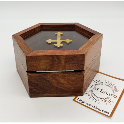Wooden censer (casket), 9x9x5 cm Wooden censer (casket), 9x9x5 cm