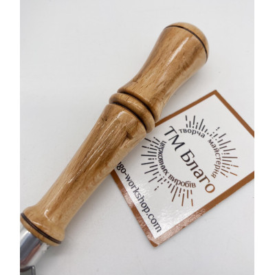 Копіє середнє з дерев'яною, різьбленою ручкою, 3х18 см